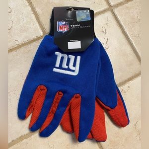 NWT!! NY Giants winter gloves